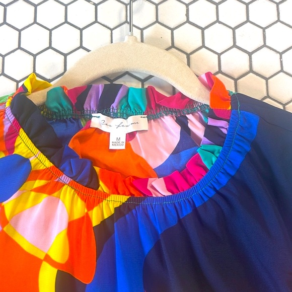 Ces Femme flutter sleeve top - Picture 2 of 2